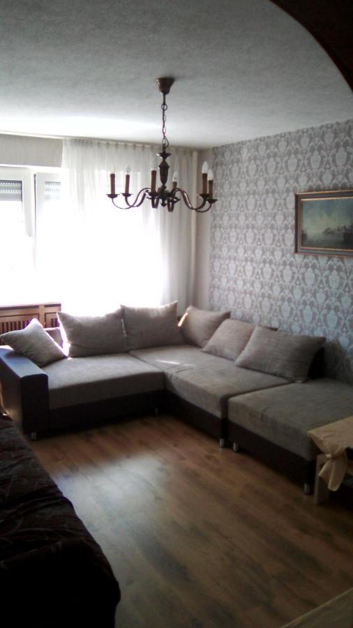 Ferienwohnung mosel ferienwohnug Zell Exterior foto